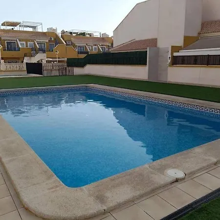 Διαμέρισμα Apartamento Con Terraza 50m2，500m A La Playa *