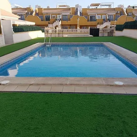 Apartamento Con Terraza 50m2，500m A La Playa Διαμέρισμα *