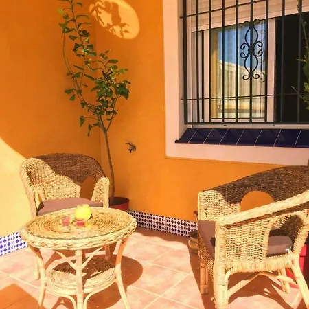 Apartamento Con Terraza 50m2，500m A La Playa